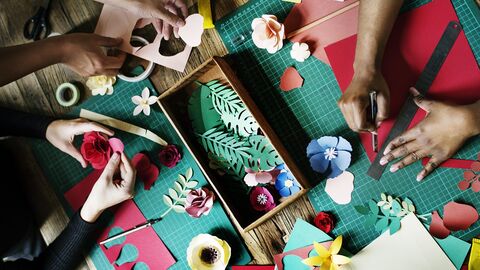 paper flowers craft