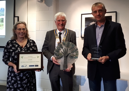 Friends of Queen Elizabeth Park being presented with the Lincolnshire Environmental Award 2021