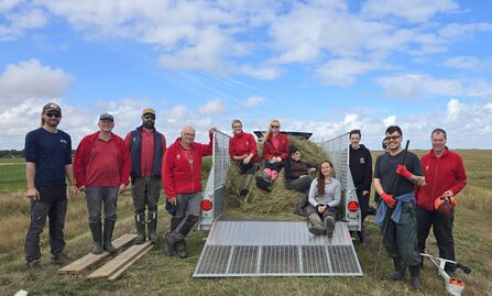 Sea couch cutting team at Horseshoe Point